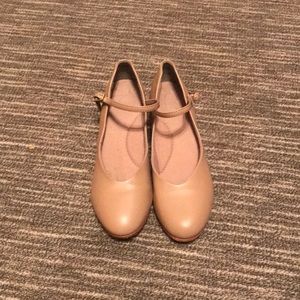 Showchoir shoes or dancing shoes